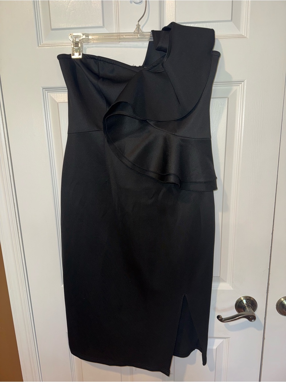 Black One-Shoulder Ruffle Sheath Dress